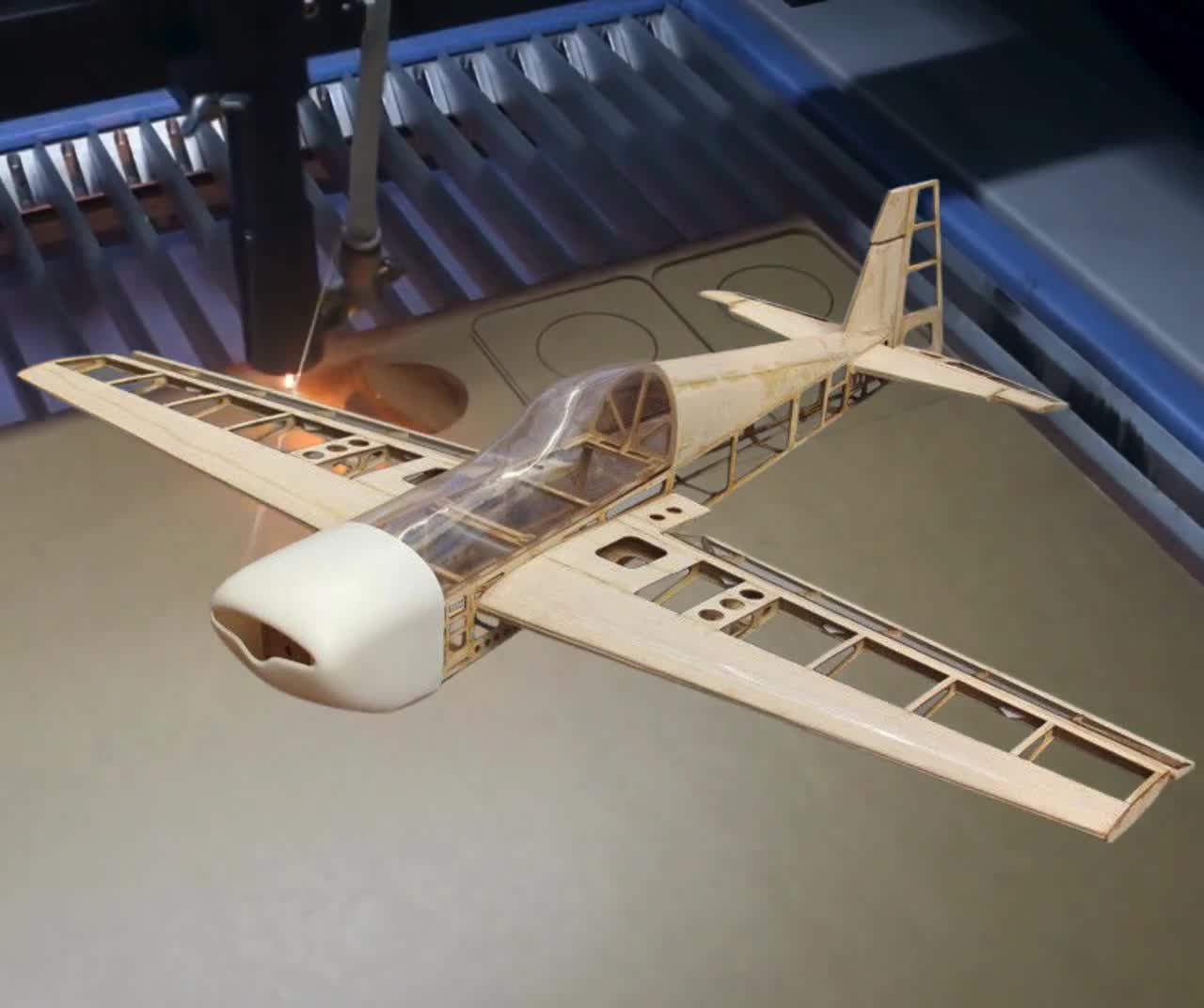 CAP232 RC飛行機レーザーカットファイル、アクロバット機（デジタル