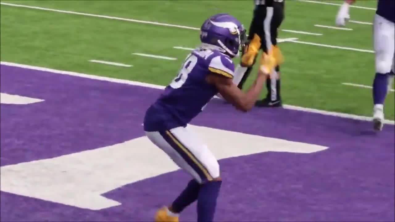 Justin Jefferson & Adam Thielen Griddy Dance WHT