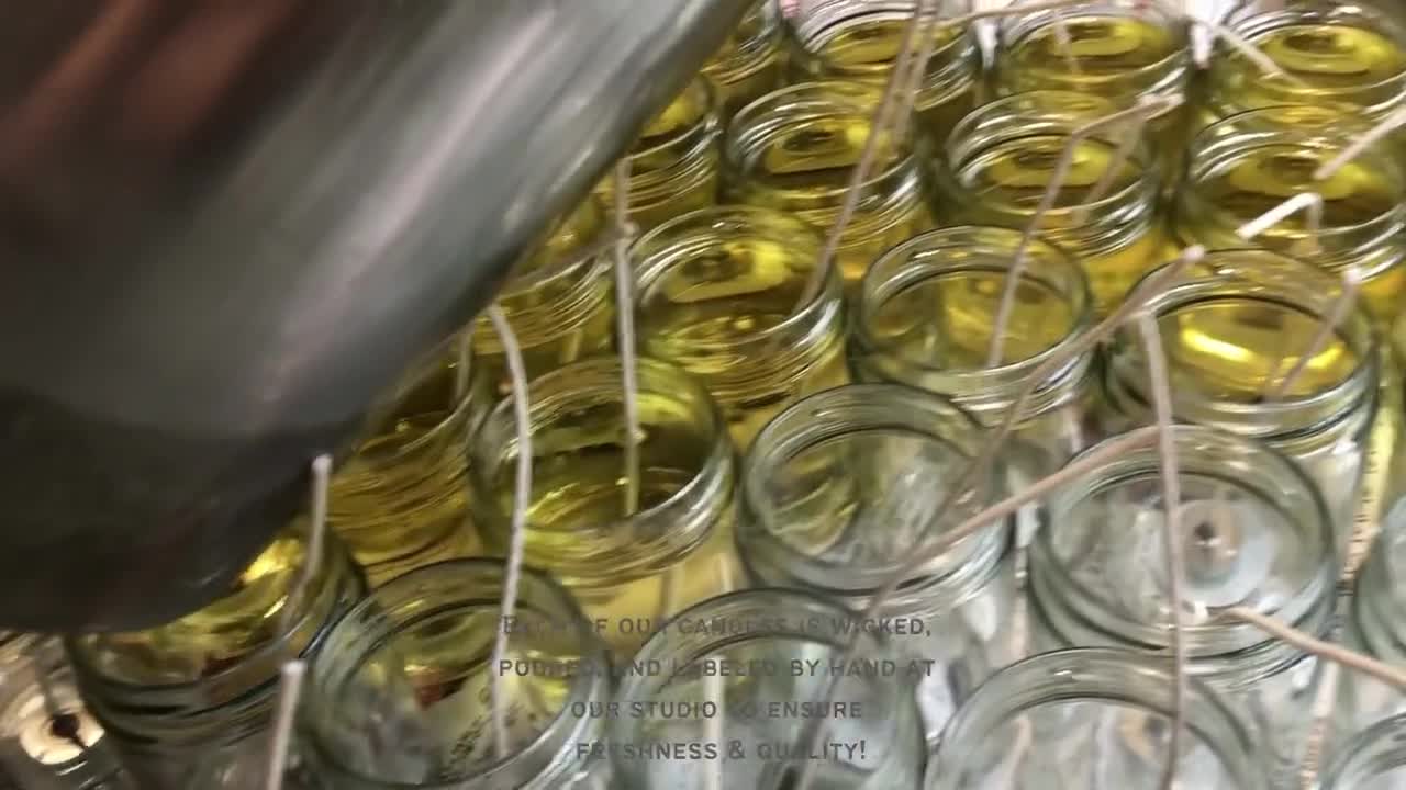 Huele a Jungkook, regalo KPOP, vela de regalo de fan de BTS, regalo del ejército, Bangtan Boys, regalo de dinamita Bts para Bts Fan Kpop Lover, vela BTS Jungkook video poster