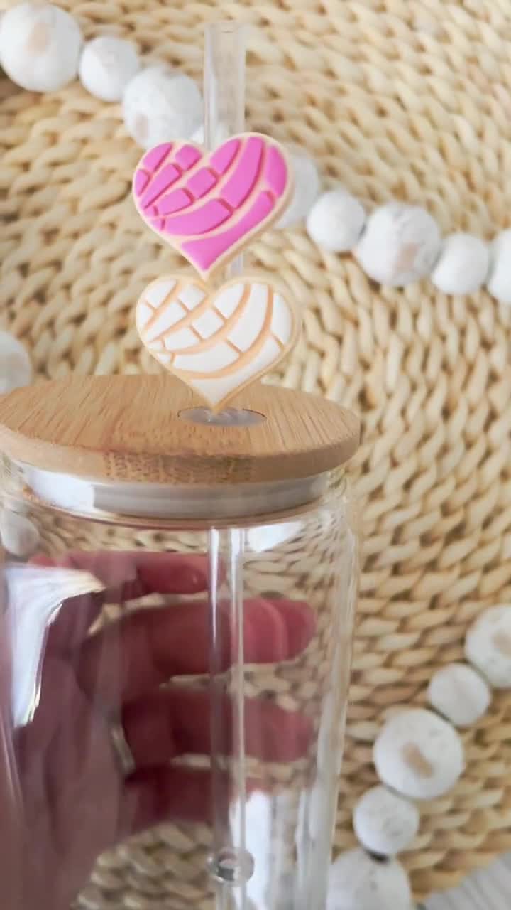 Concha Heart Straw Toppers – Creating Attention