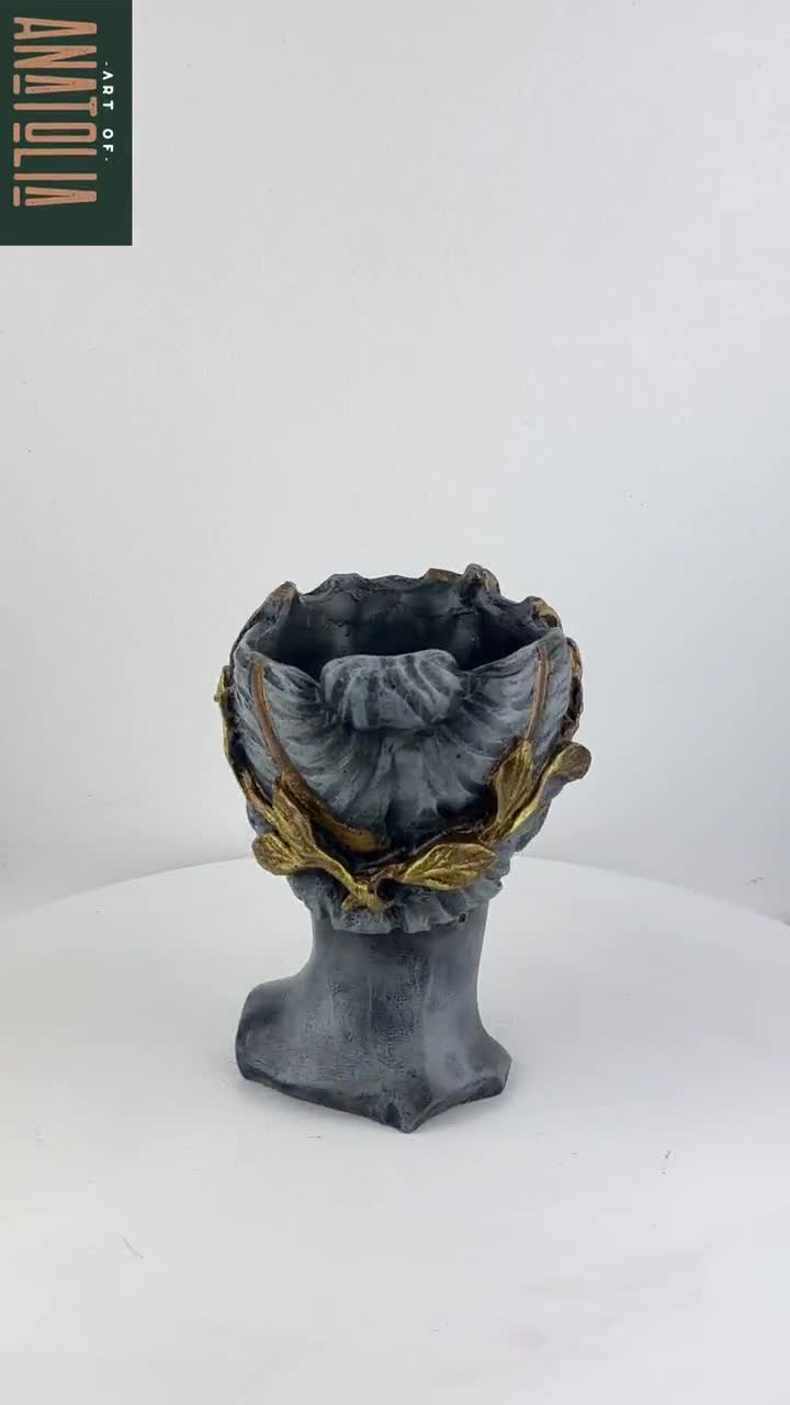 ヘレンヘッドプランター：手描きのギリシャ彫像、銀と金の装飾 - Etsy 日本