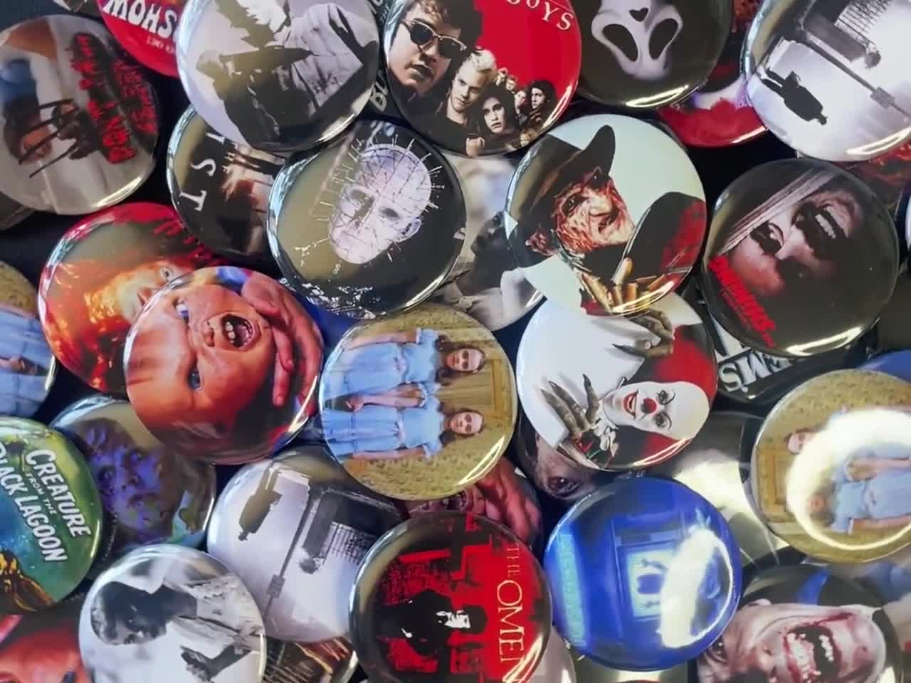 Pin's movie Van Helsing Factory Movie theme Park badge broche pin