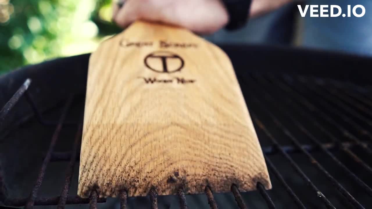 Great Scrape Woody Pro Wood Grill Scraper- The Ultimate BBQ Cleaning Tool,  Alternative to the Wire Brush 