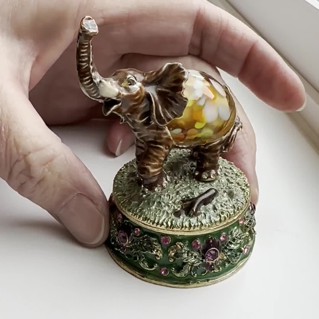 Regal Mystical Box, Oddities, store Vintage Jewelry Box, Elephant, Crystal Storage.