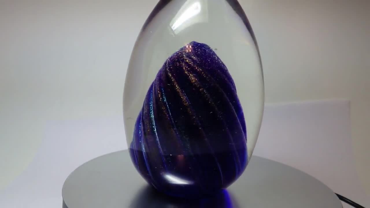 1984 Paperweight ROBERT EICKHOLT Clear Egg Shape Cobalt Blue