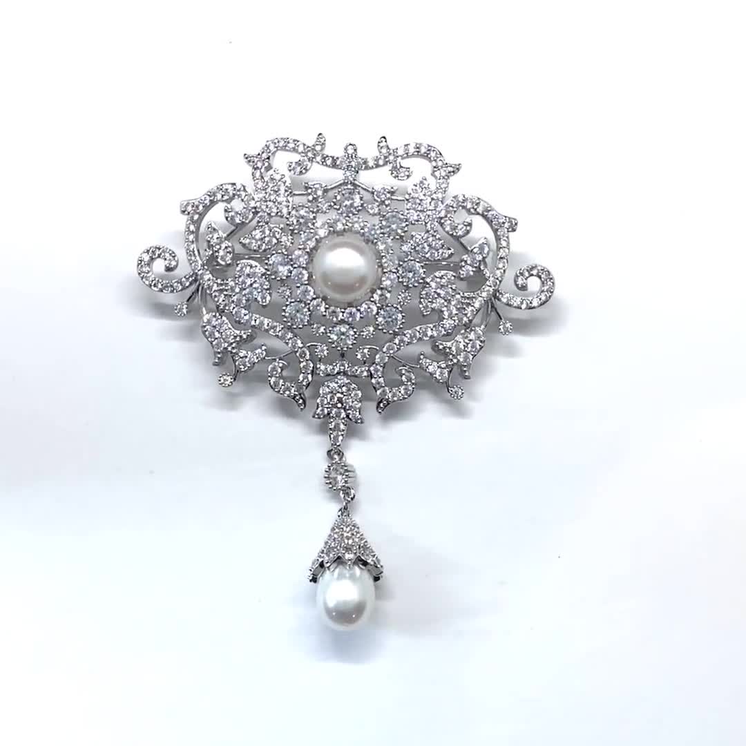 ☆TATIANA☆ 2 Set Initial Pearl Brooch Set SE0138 Royalty Replica Queen Elizabeth II the Richmond Brooch