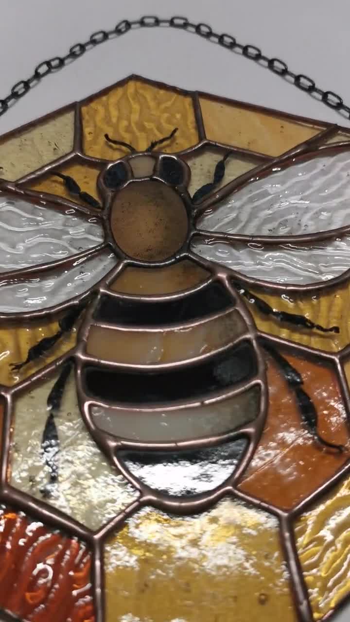 HAOSUM Bee Suncatcher Flower Stained Glass Window Hangings, Bee Decor Party Birthday Gifts for Women ,Bee lovers, Housewarming Gifts.