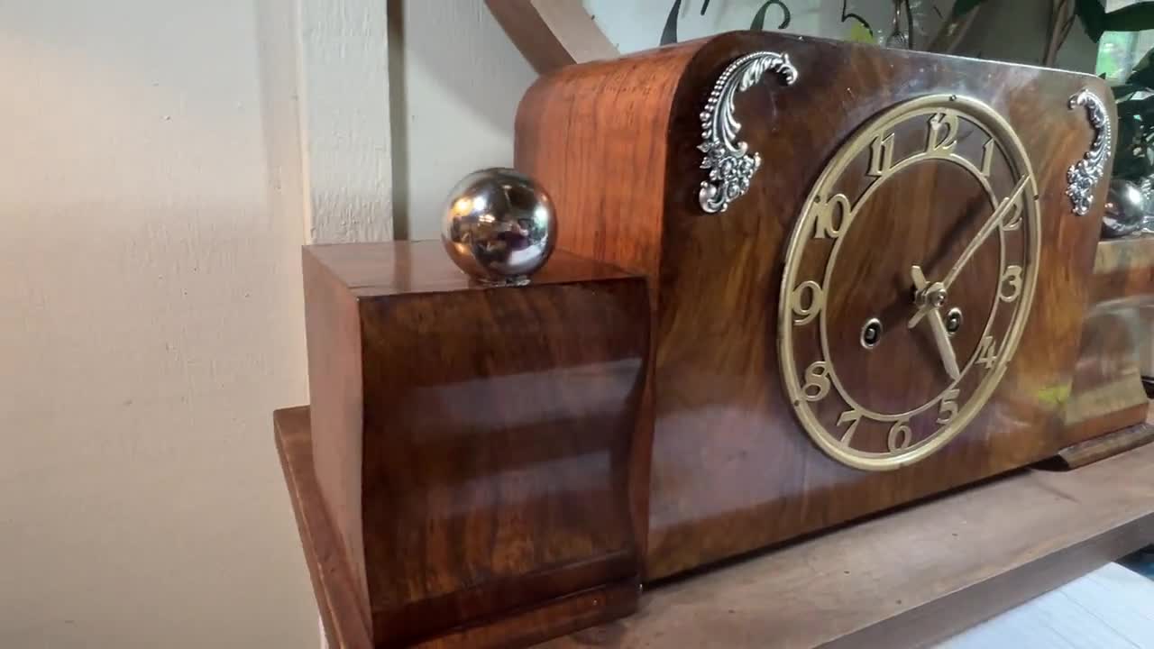 Vintage, Art Deco, Mechanical, Burlwood, Mantle Clock, Desk Vintage, Art Deco, Mechanical, Burlwood, Mantle Clock, Desk