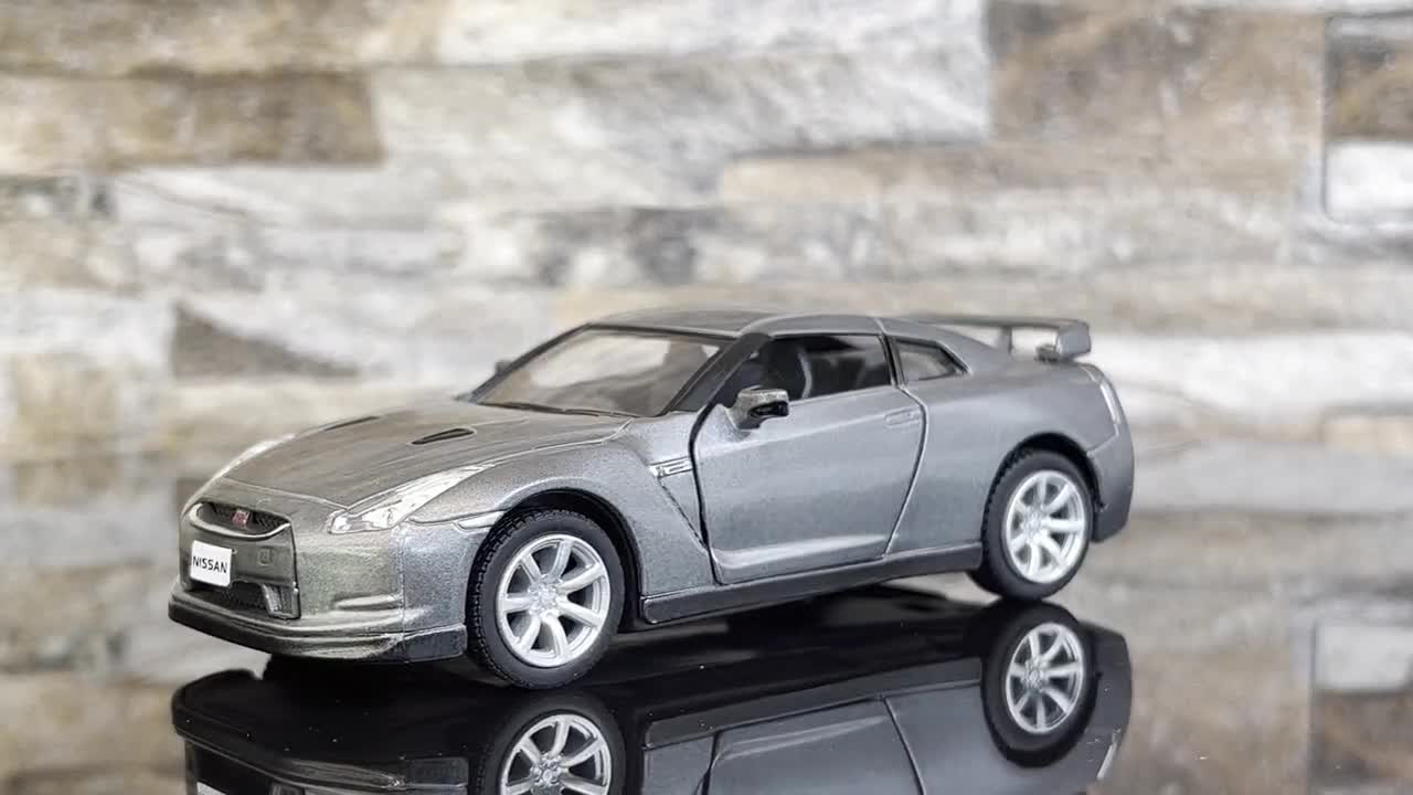Nissan GT-R R35 2009 | Model Car | Diecast Car | 1/36 Die Cast Car
