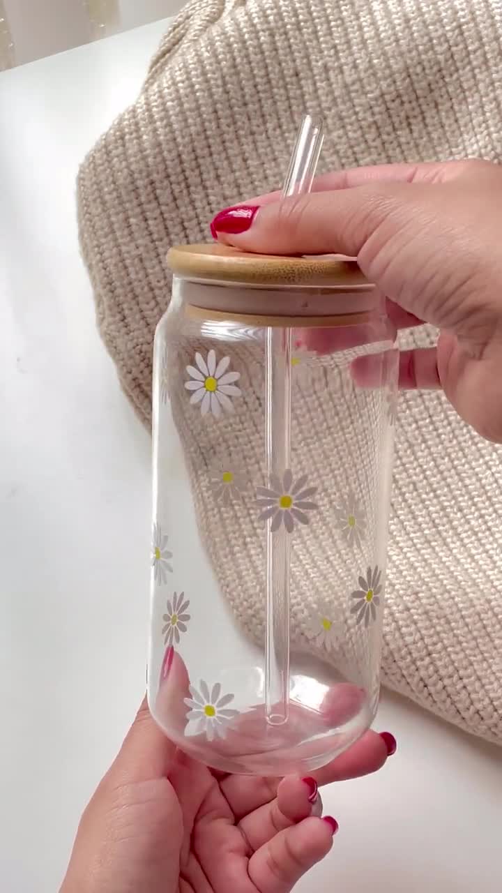 Daisy Glass with Lid – Pigment