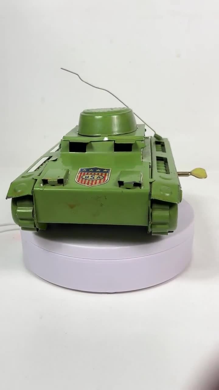 ヴィンテージ ゼンマイ式ブリキおもちゃ 軍用戦車 「アメリカの