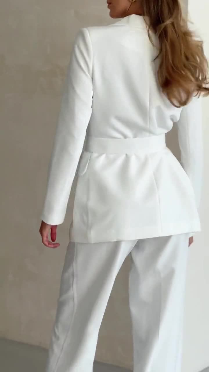 Feestelijk broekpak voor dames, grote maten, business, tweedelig, elegant, werkpak, revers, kostuumjas en blazerbroek, blouson, slimfit, blazer, sportief damespak, beige, XXL Feestelijk broekpak voor dames, grote maten, business, tweedelig, elegant, werkpak, revers, kostuumjas en blazerbroek, blouson, slimfit, blazer, sportief damespak, beige, XXL