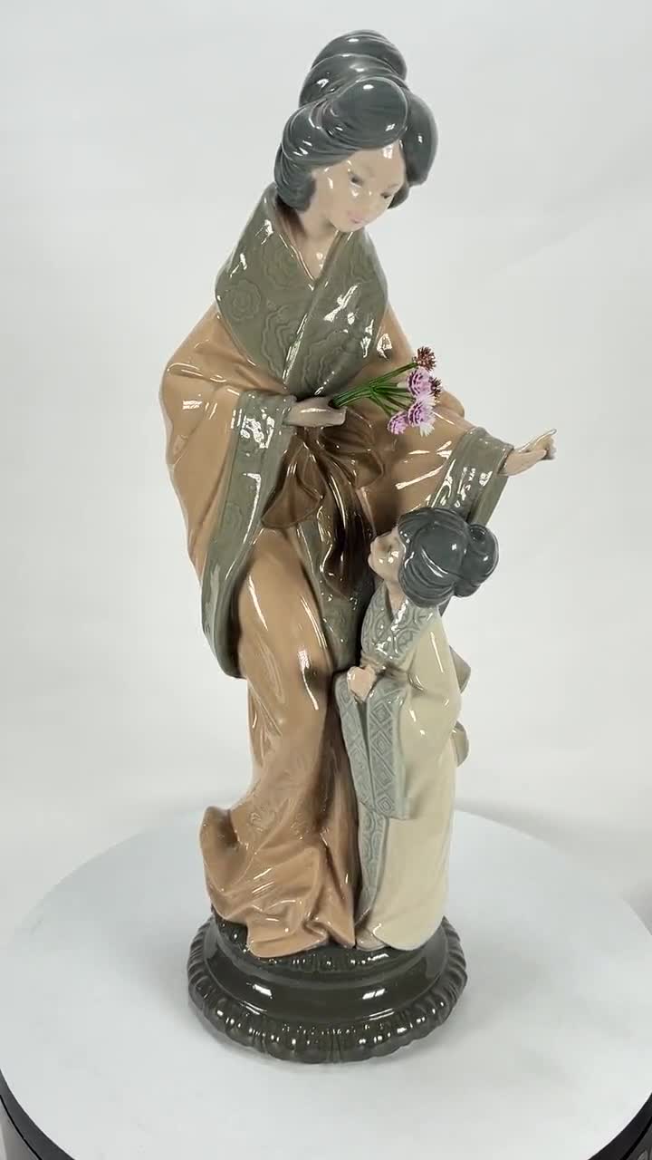 置物 Nao ,Lladro NAO by LLADRO Large (39 Cm) Porcelain Figurine of Japanese Lady