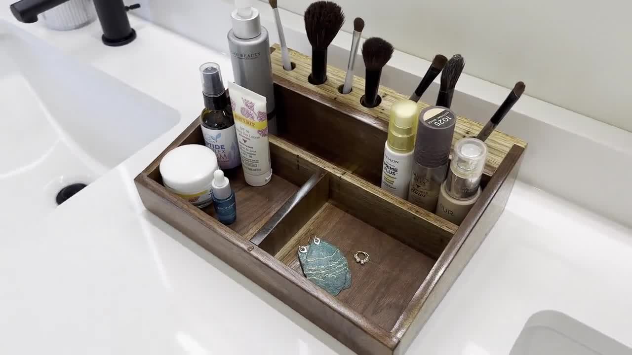 Caddy for Makeup – Free Woodworking Plan.com