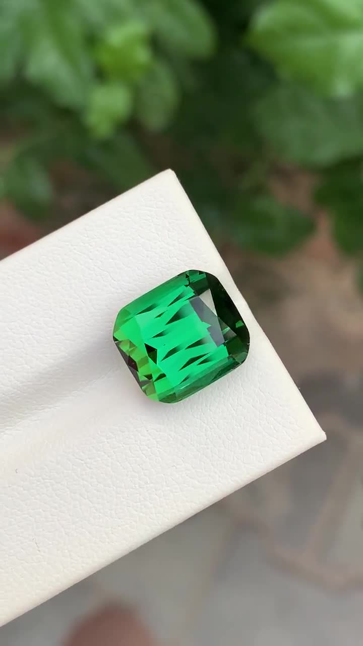 11.20 CT ファセット天然ラグーントルマリン | クッションシェイプ