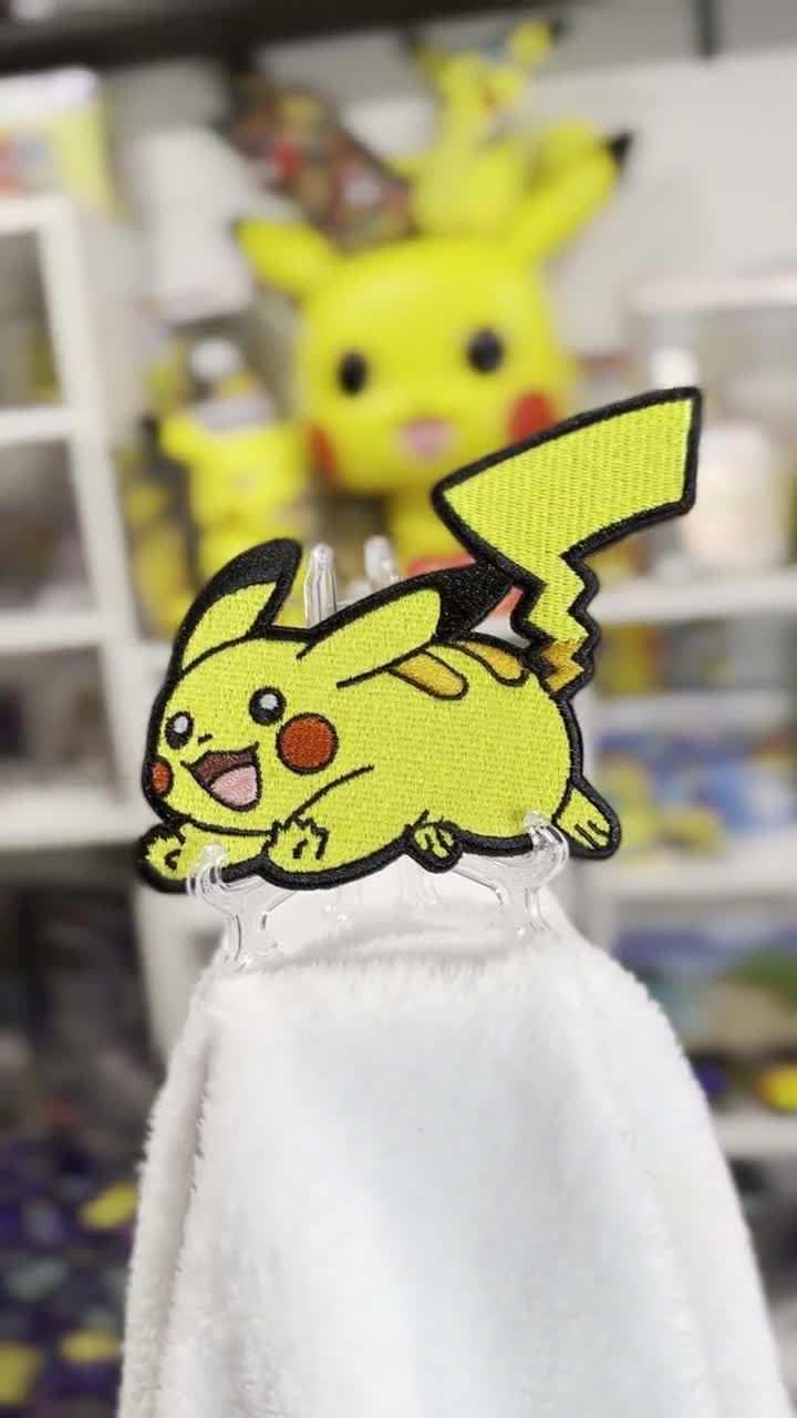 POKEMON - Pikachu - Tapis de Bureau XL : : Tapis de
