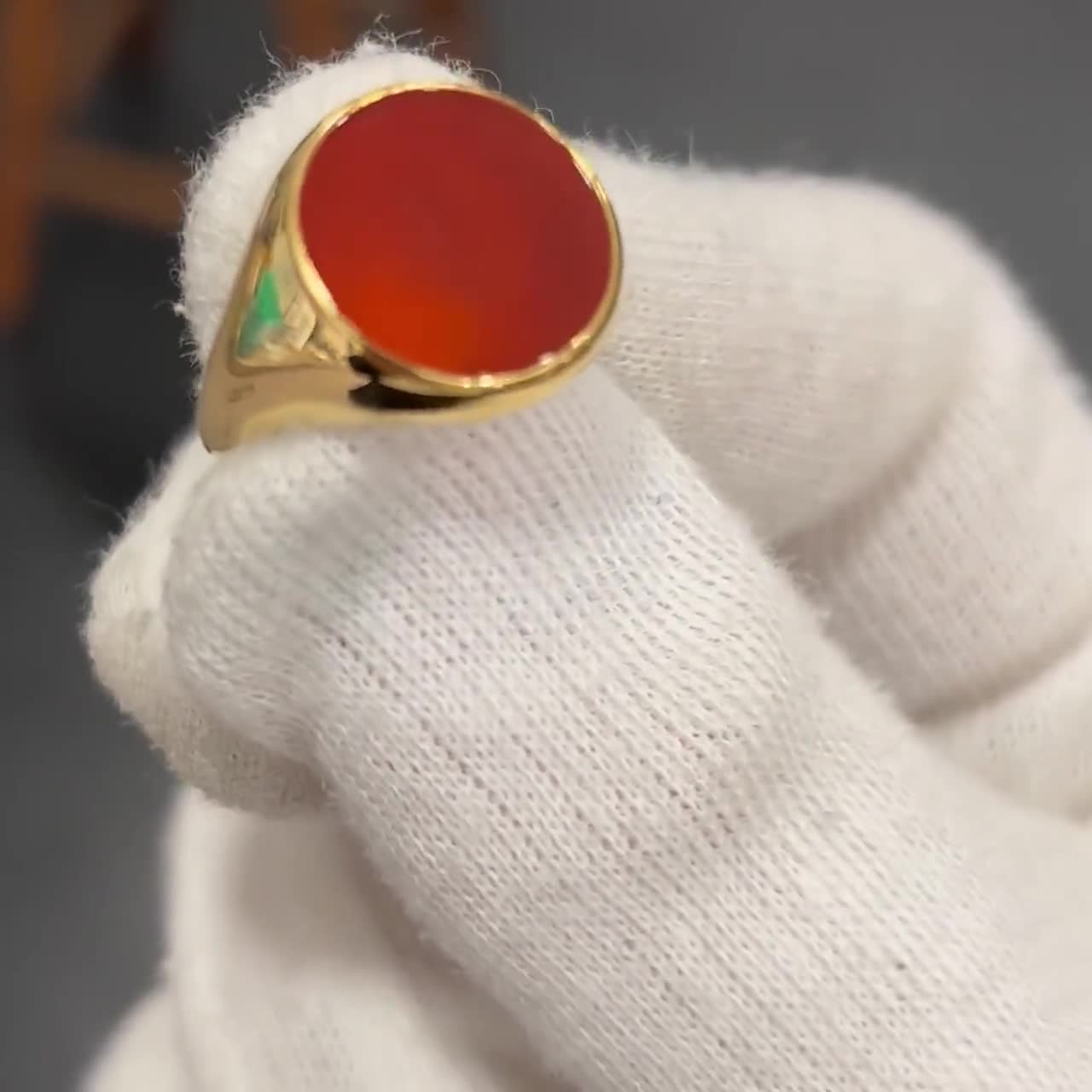 18K ゴールド カーネリアン シグネット リング、深紅の宝石