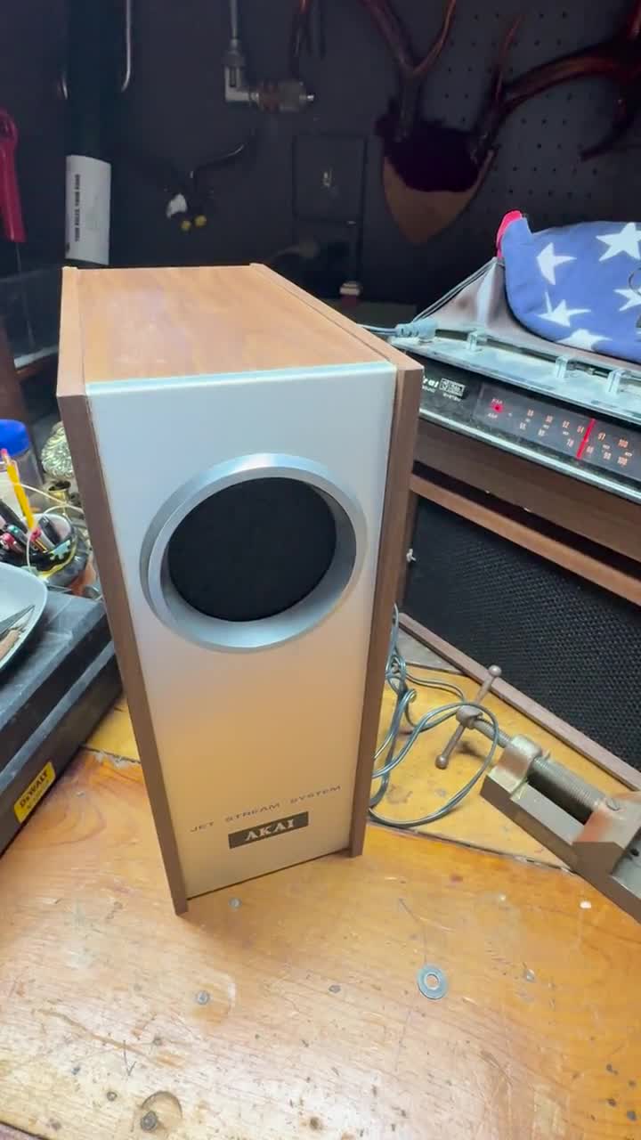 AKAI JET STREAM SYSTEM (アカイ バックロードホーン) AKAI JET