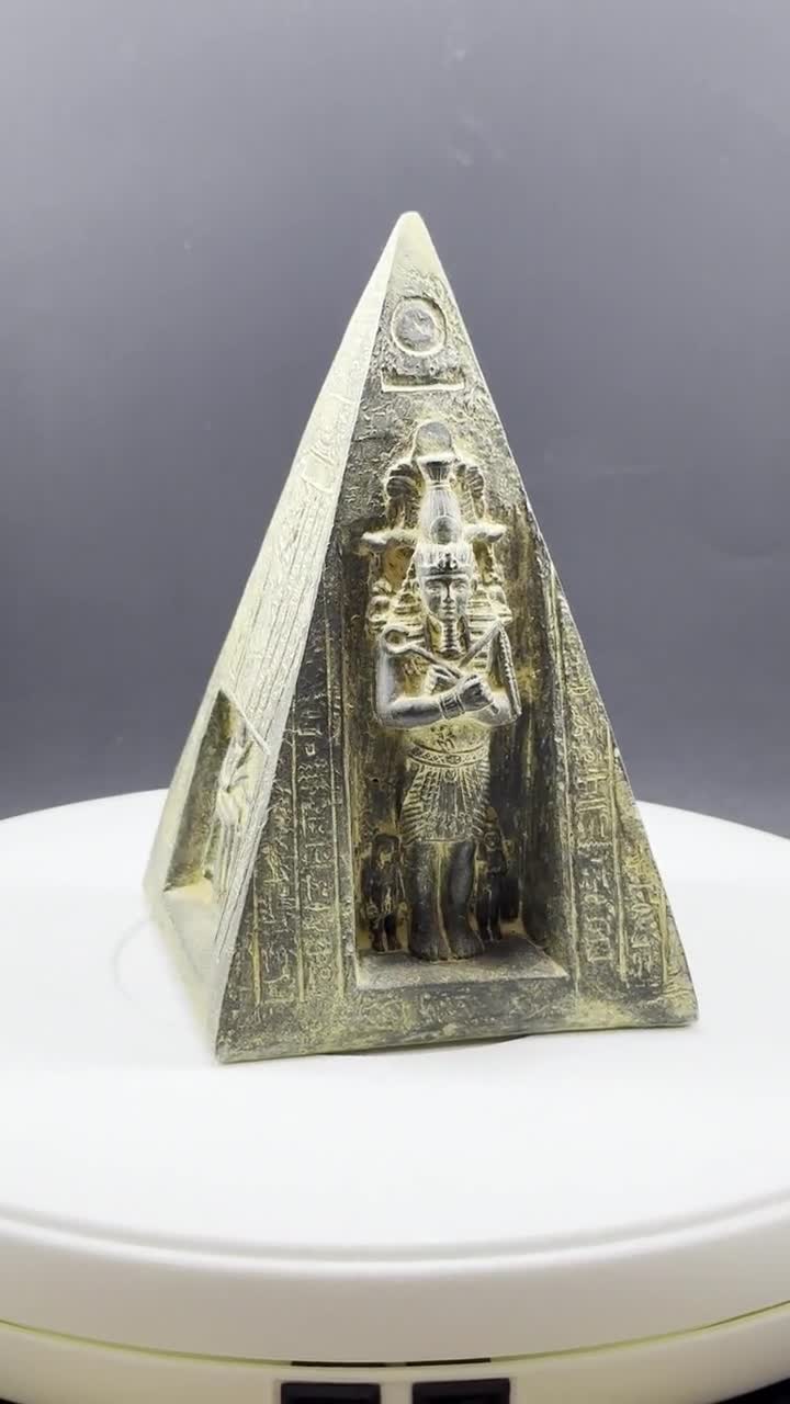 手作りのエジプトのピラミッドファラオスタイルのピラミッド彫刻石