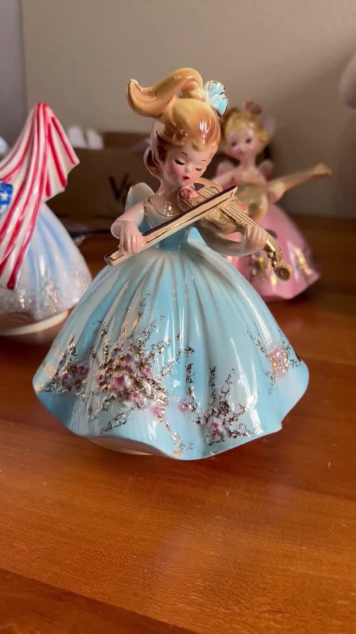 Josef Originals Musical Figurine Girl With Violin, Vintage