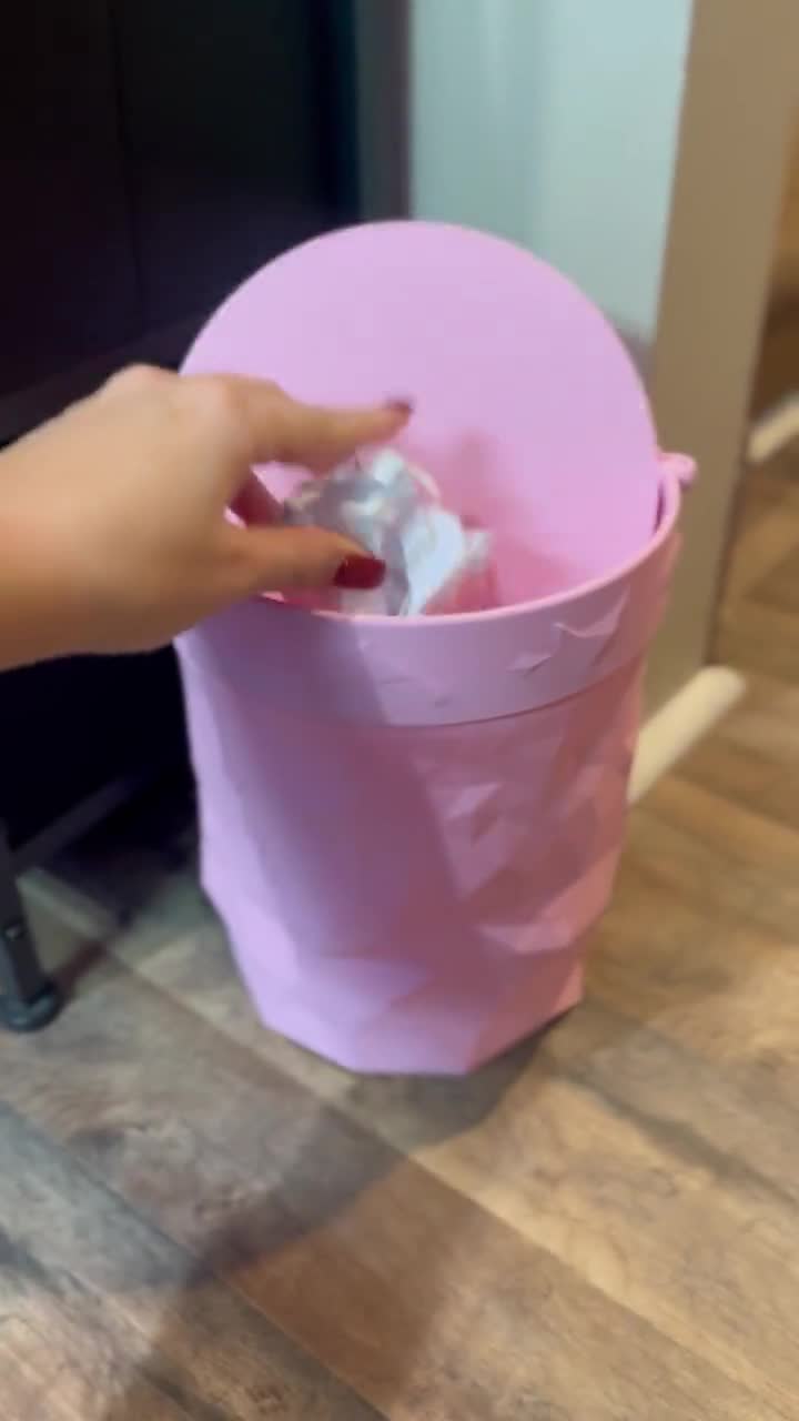 Vintage Style Desktop Trash Can - Swing Lid Design Large Capacity Office Bin