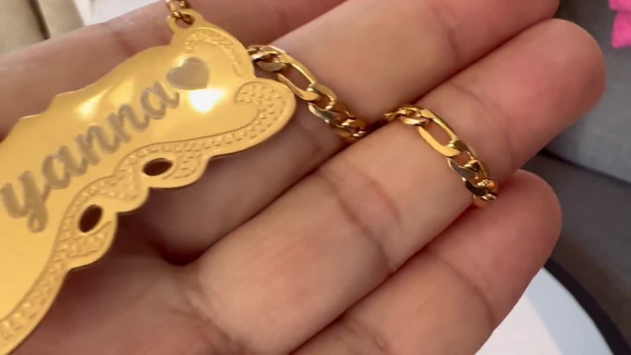 Tina&Co Collar personalizado con placa de oro de 14 quilates, hecho a  medida con cualquier nombre para mujeres, collar de cadena personalizado  con