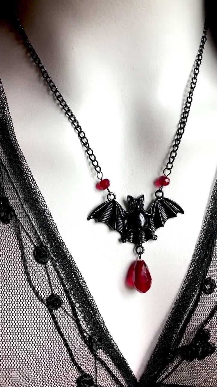 Vintage Gothic Spider Bat Gothic Pendant With Red Crystal And Black Beads  For Women 2023 Fashion Jewelry For Parties And Events From Motoitems,  $12.57