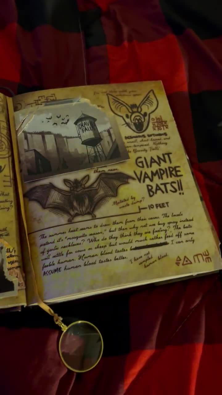 Gravity Falls 3点セット　匿名配送 Amazon.co.jp: Gravity Falls - Bill Cipher Plush : Toys & Games