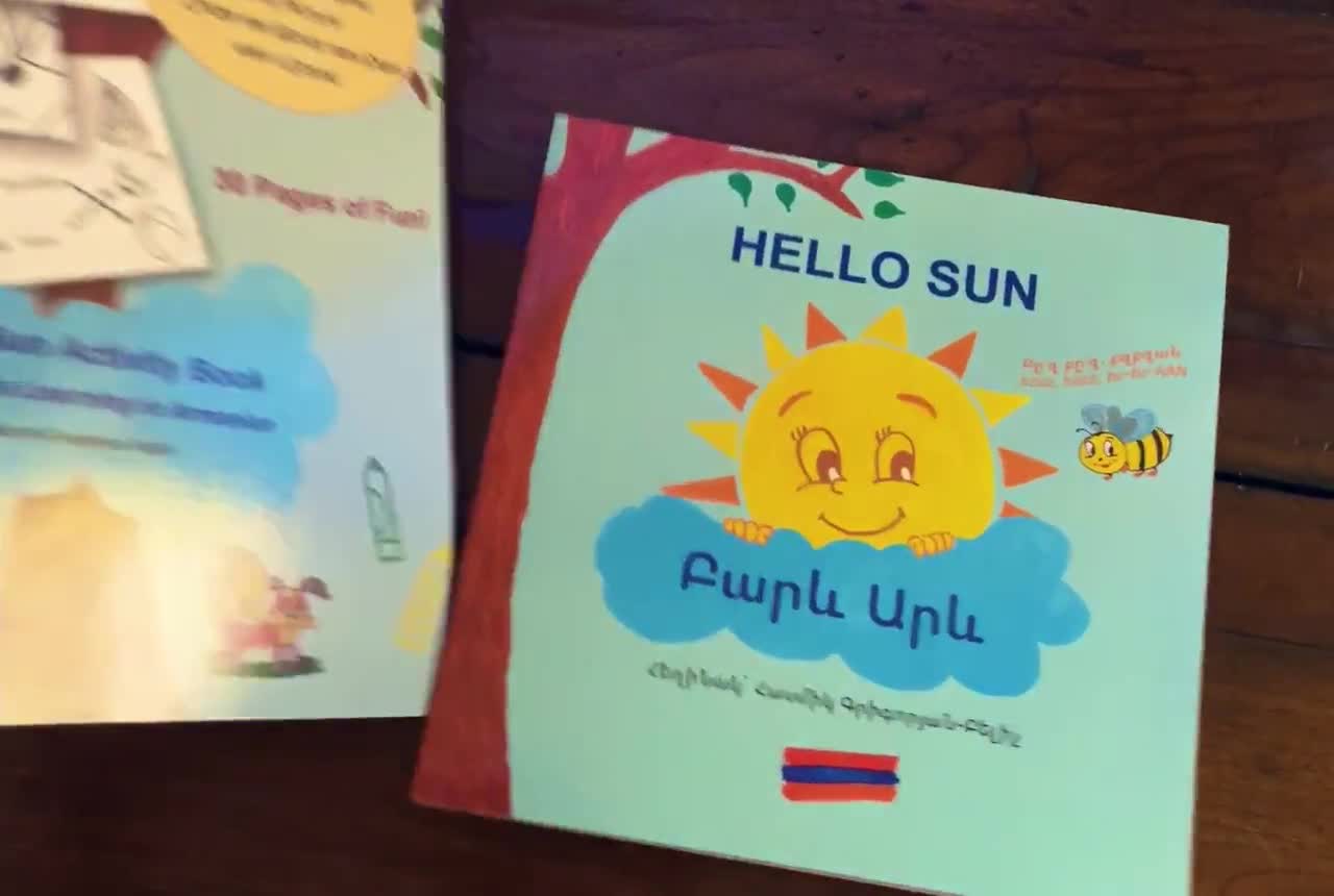 Hello Sun (Բարև Արև): Early learning for kids in Armenian includes English  translation and phonetic pronunciation (phrases rhyme in Armenian which