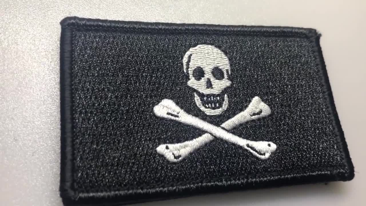 Toppa Con Bandiera Pirata Calico Jack: Applicazione Con Teschio E Ossa Incrociate Verde Oliva - Italia - Foto 4