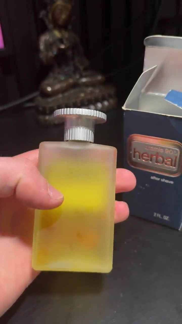 ヴィンテージ アラミス 900 ハーバル アフターシェーブ 2 fl oz / 60