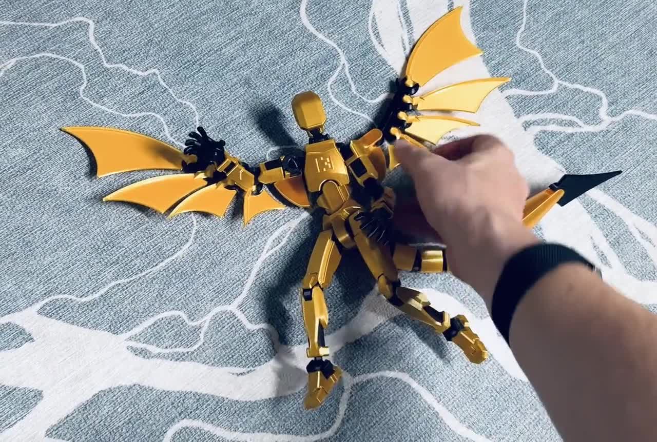 ダミー13アクションフィギュア（ドラゴンの翼と尾付き） - サイズと
