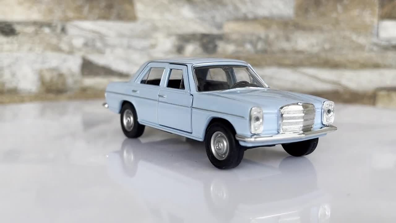 メルセデスベンツ 220 1969 | ヴィンテージモデルカー | ダイキャスト