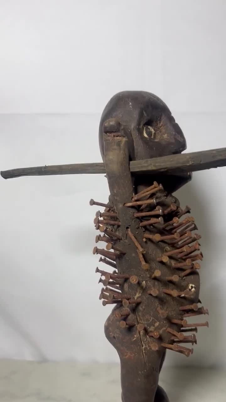 アンティーク アフリカ バコンゴ ンキシ ンコンディ像 ネイル