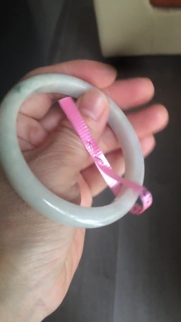 57.2 mm タイプ A 100% 天然グリーン/ホワイト ジェダイト 翡翠