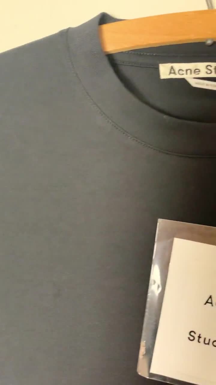 ★韓国の人気【Acne Studios】CREW NECK SHORT SLEEVE T SHIRT★ Acne Studios face-patch Crew Neck T-shirt | Black | FARFETCH