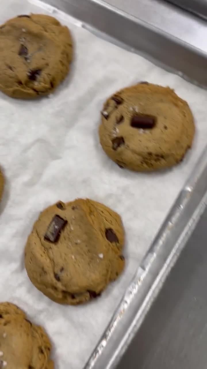 The Original Chocolate Chip Cookies – Chocolate and the Chip