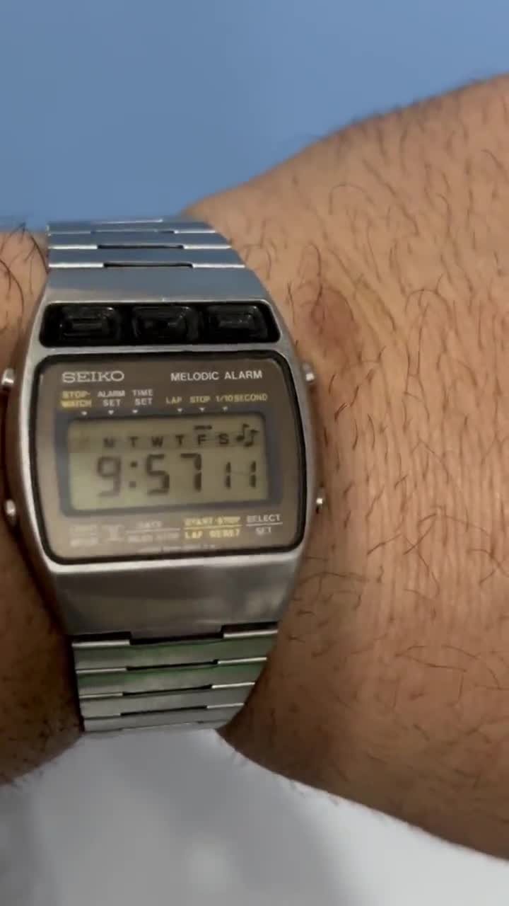 RARE Vintage Seiko A169-5000 Melodic Alarm LCD Digital Wrist Watch