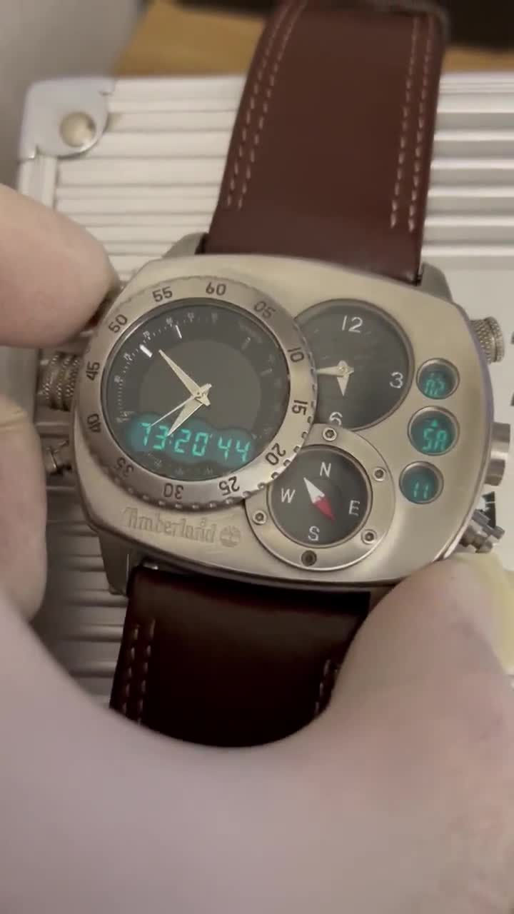 RARE Timberland HT2 Watch: Compass, Altimeter, Alarm, Barometer