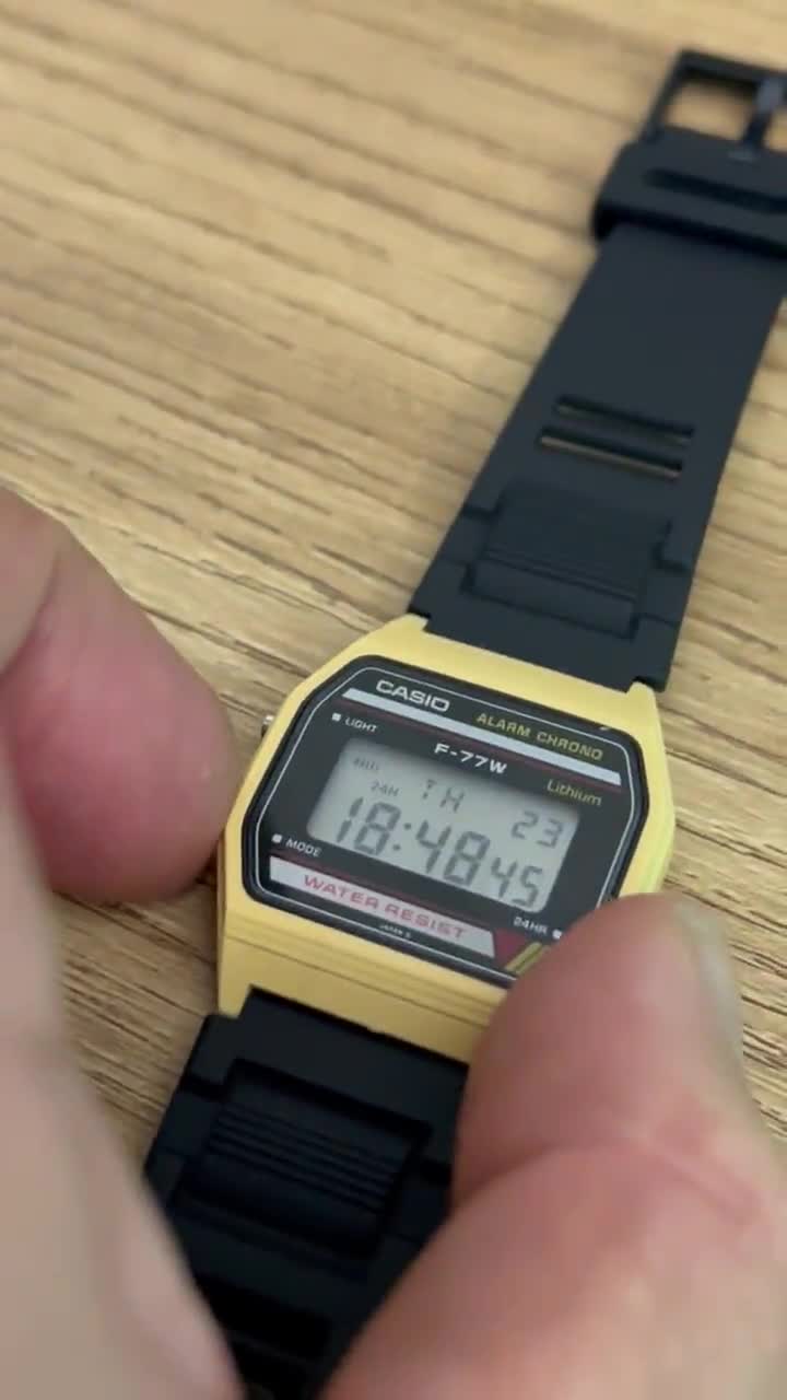 RARE COLOR Casio Quartz F-77W Digital Vintage Men's Watch 1980s