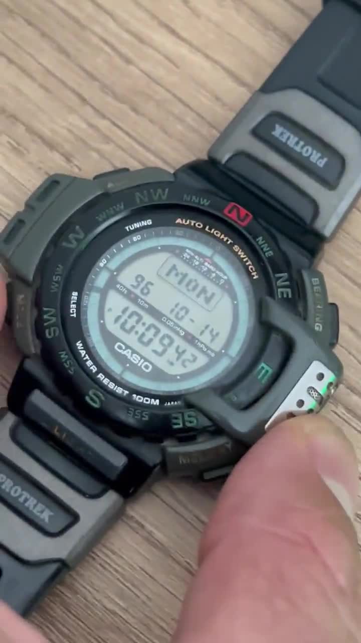 ヴィンテージ メンズ カシオ PRT Prt-40 / モジュール 1470 / トリプル