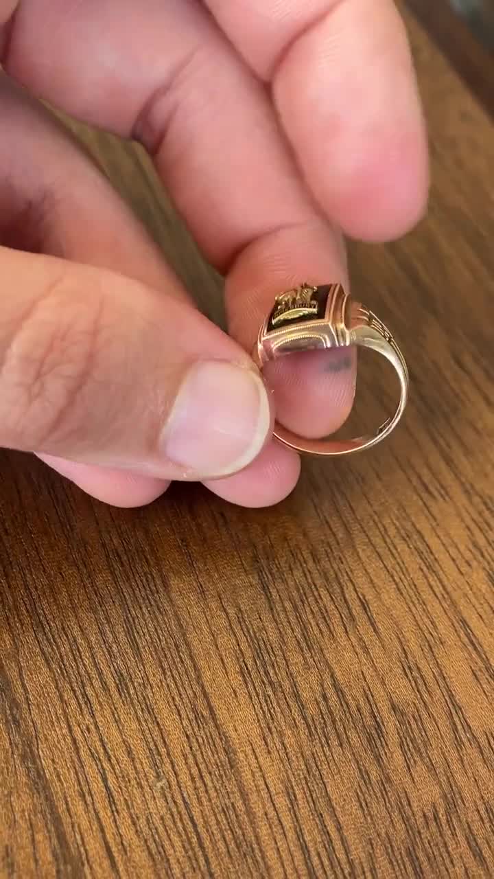Vintage Amesbury High School Ring Solid 10K Yellow Gold 1945 - Etsy