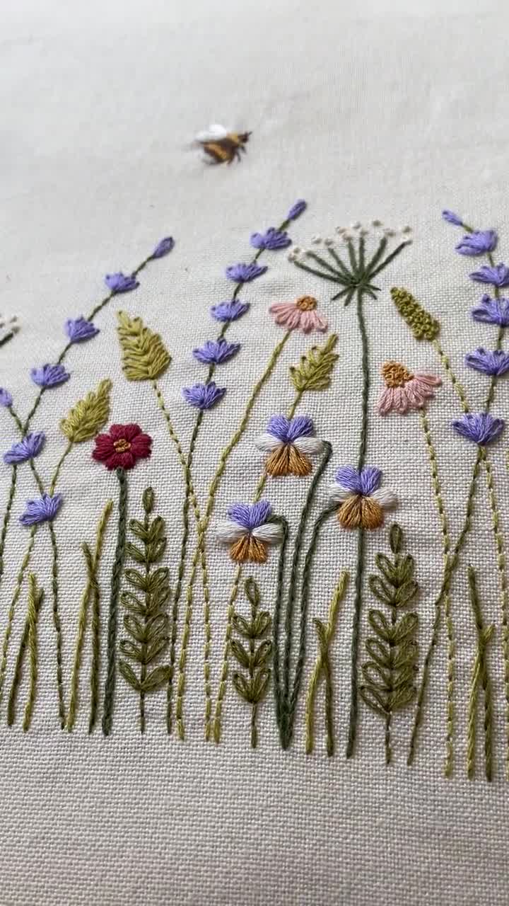 クッションカバーのPDF刺繍パターン、リネン枕カバーの植物柄デザイン
