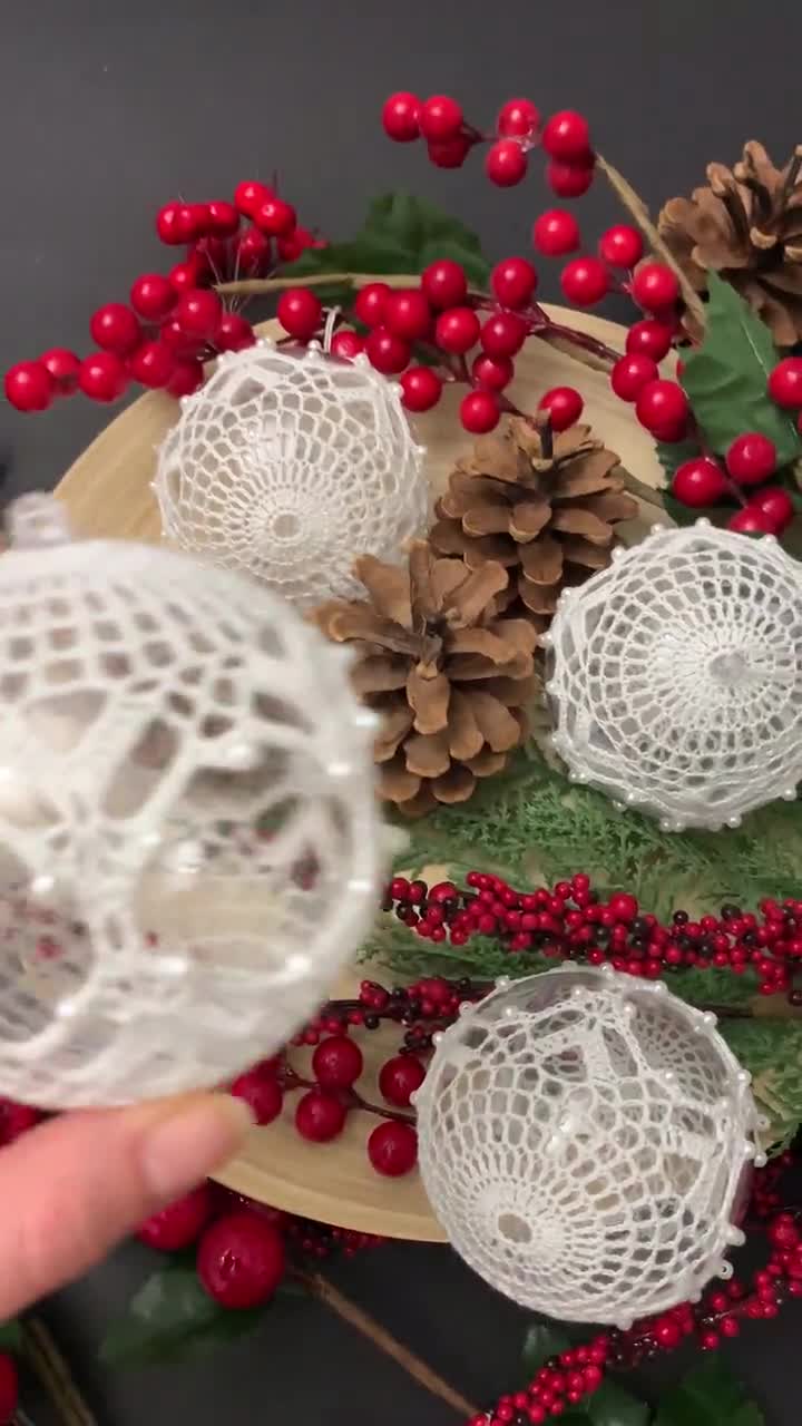 49 Mini Boules De Noël Incassables 3cm - Vert, Or, Blanc - 7 Designs Brillants/mates - Avec Crochets