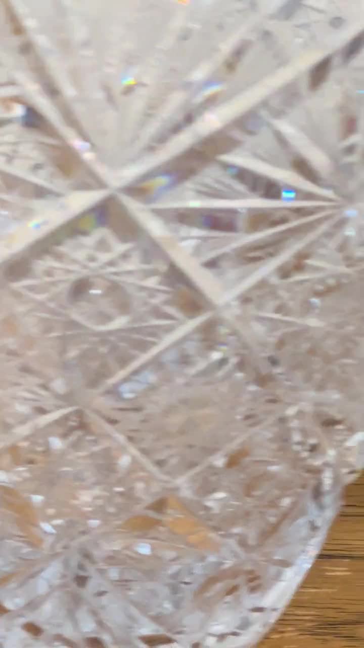 チェコ ボヘミアン ハンドカット クリスタル クイーンズ レース 鋸歯