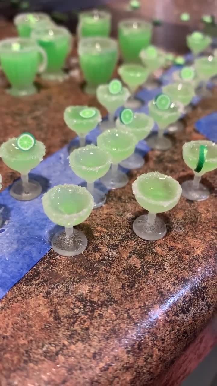 Set Di Cocktail Alcolici Isolati, Bevande Fredde Alla Frutta, Margarita - Foto 3