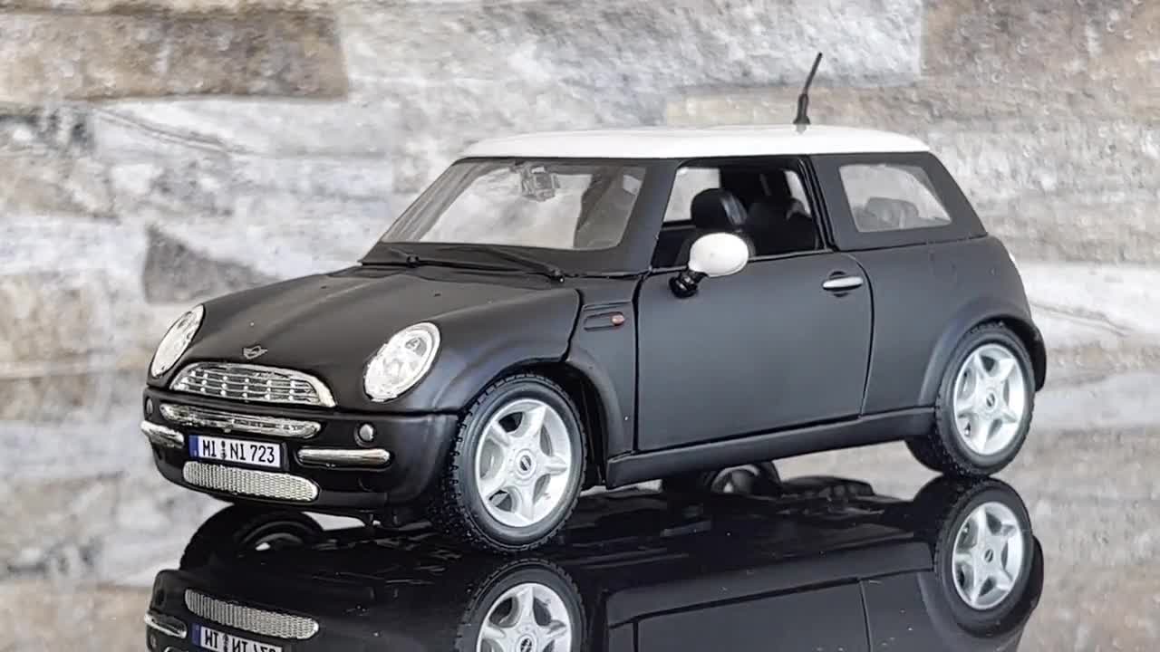 Mini Cooper | 1/24 Scale Model Car | Diecast Car | Die Cast Model