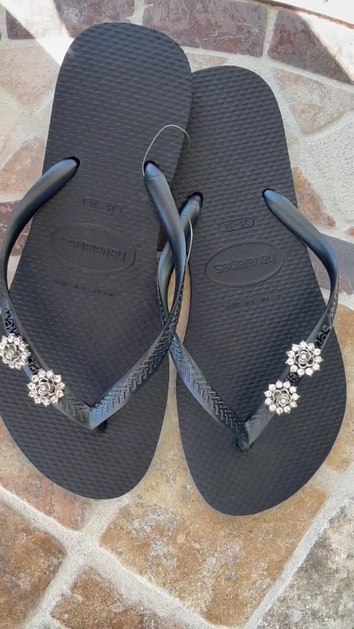 Original HAVAIANAS SLIM Flip Flops with 2 Flowers and Personalized Charm video poster