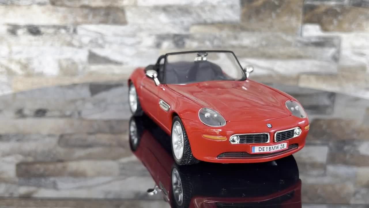 Franklin Mint BMW Z8 1/24 精密モデル BMW Z8 | Model Car | Diecast Car | 1/24 Scale Model Car | BMW Die