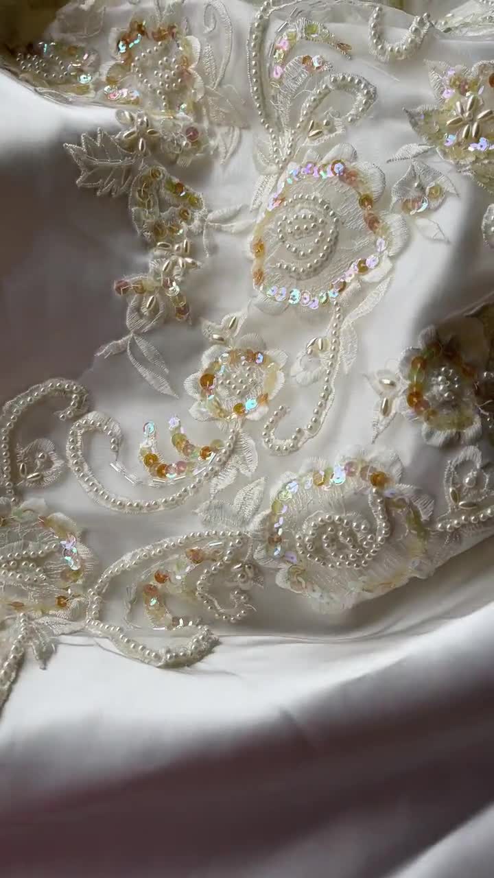 Vintage Wedding Dress Ivory Taffeta Detachable Train Wedding